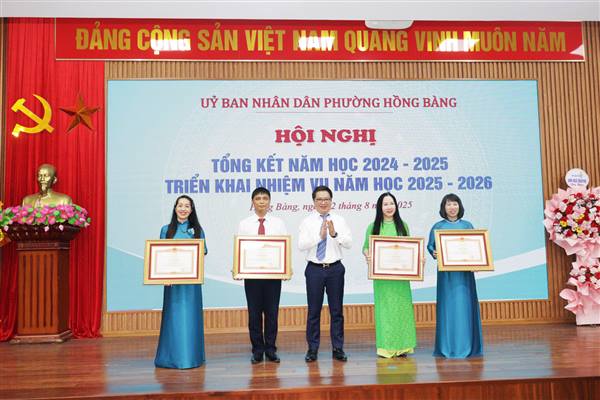 Phường Hồng Bàng tổng kết năm học 2024 - 2025; triển khai nhiệm vụ năm học 2025 - 2026