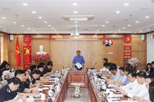 Ban Pháp chế HĐND thành phố làm việc với Chi cục Hải quan khu vực III về công tác đấu tranh chống buôn lậu và hàng giả