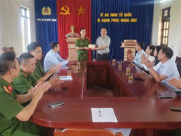 Xã Quyết Thắng dẫn đầu thành phố với 95% tỷ lệ thu nhận hồ sơ thẻ Đảng viên, phấn đấu hoàn thành trước hạn