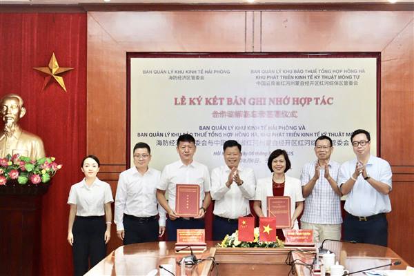 Đoàn công tác Khu bảo thuế tổng hợp Hồng Hà, tỉnh Vân Nam (Trung Quốc) thăm và làm việc tại Hải Phòng
