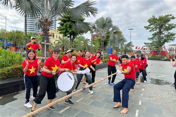 Sôi nổi Giải kéo co phường Ngô Quyền chào mừng 80 năm Cách mạng Tháng Tám và Quốc khánh 2/9