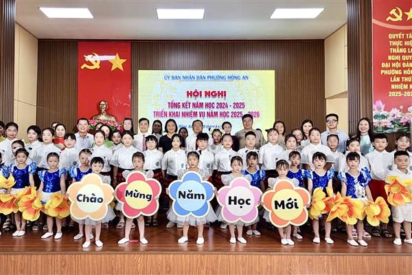 Phường Hồng An tổng kết năm học 2024 - 2025; triển khai nhiệm vụ năm học 2025 - 2026