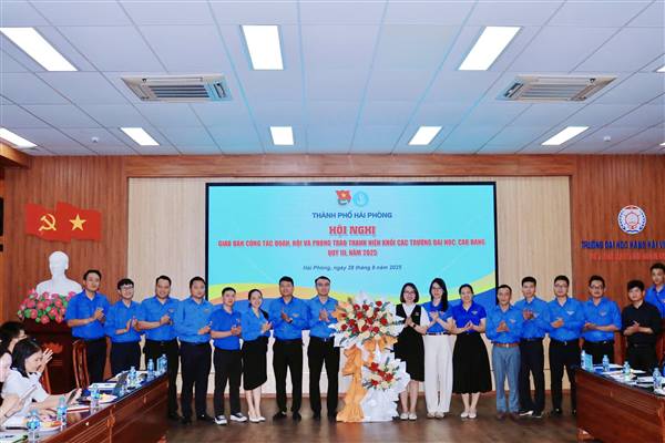 Tổng kết công tác Đoàn, Hội và phong trào thanh niên, sinh viên khối các trường Đại học, Cao đẳng năm học 2024 - 2025