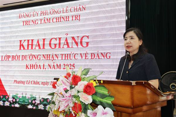 Trung tâm Chính trị phường Lê Chân khai giảng Lớp bồi dưỡng nhận thức về Đảng khóa I, năm 2025 