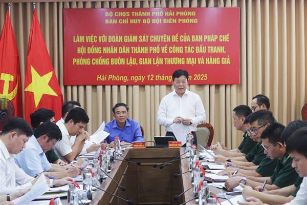Ban Pháp chế HĐND thành phố làm việc với Ban Chỉ huy Bộ đội biên phòng Hải Phòng về công tác chống buôn lậu, gian lận thương mại và hàng giả