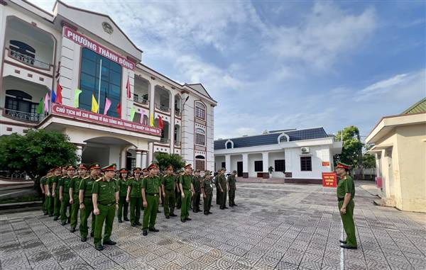 Công an phường Thành Đông tổ chức ra quân tấn công, trấn áp tội phạm