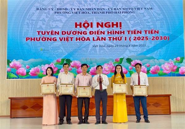 Phường Việt Hòa tổ chức Hội nghị Tuyên dương điển hình tiên tiến lần thứ I, giai đoạn 2025-2030