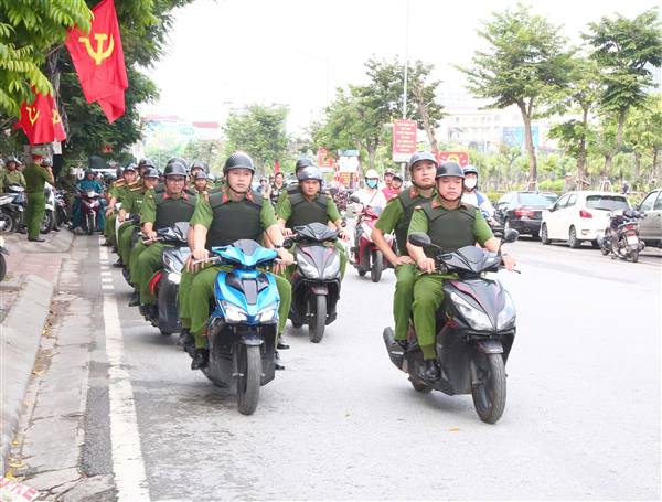 Công an phường Ngô Quyền ra quân đợt&nbsp;cao điểm&nbsp;tấn công, trấn áp tội phạm 