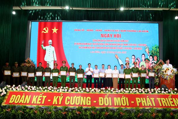 Ngày hội toàn dân bảo vệ an ninh Tổ quốc năm 2025 phường Lưu Kiếm 