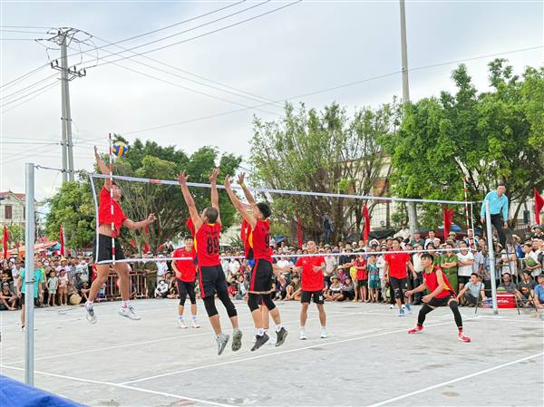 Khai mạc Giải bóng chuyền da xã Tân Minh lần thứ nhất năm 2025