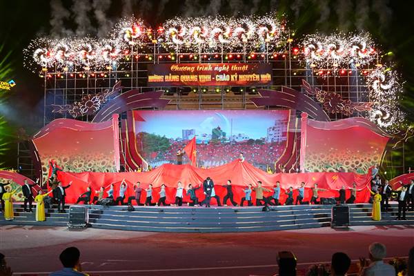 Chương trình nghệ thuật “Mừng Đảng quang vinh - Chào kỷ nguyên mới” chào mừng thành công Đại hội Đảng bộ thành phố lần thứ I, nhiệm kỳ 2025 - 2030