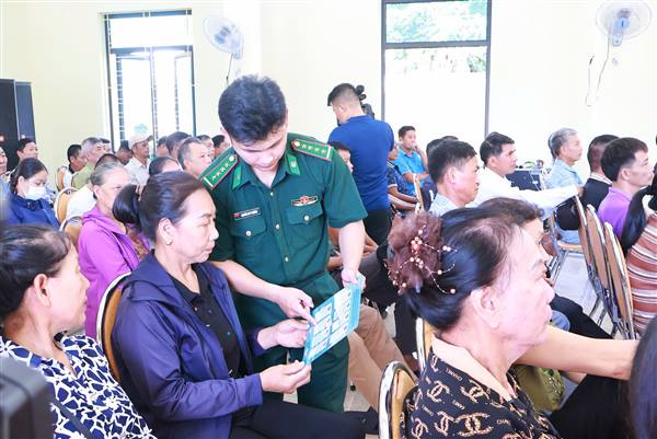 Bộ đội Biên phòng Hải Phòng: Tuyên truyền nâng cao ý thức ngư dân, đẩy lùi khai thác hải sản bất hợp pháp