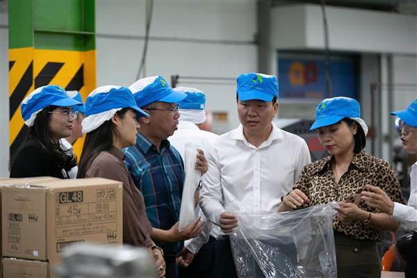 Giám sát việc thực hiện chính sách, pháp luật đối với người lao động tại Công ty Cổ phần Nhựa An Phát Xanh