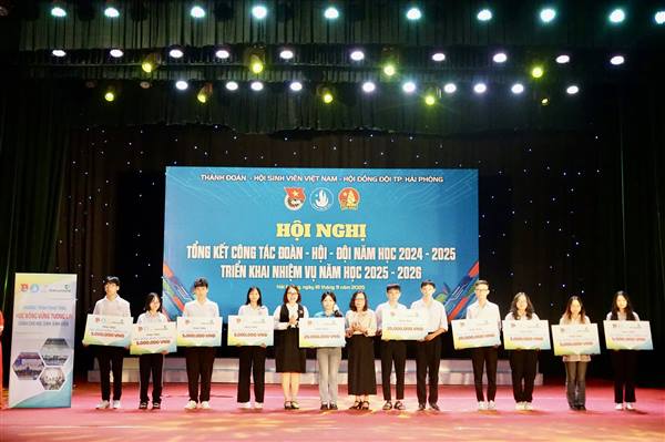 Tổng kết công tác Đoàn - Hội - Đội và phong trào thanh thiếu nhi năm học 2024 – 2025; triển khai chương trình công tác năm học 2025 - 2026
