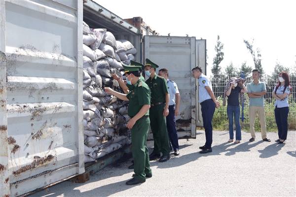 Bộ đội Biên phòng Hải Phòng: Bắt giữ 01 Container hàng hóa vận chuyển trái phép tại cảng Hải Phòng