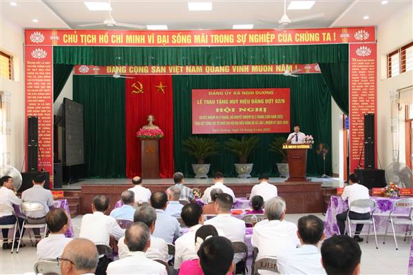 Xã Nghi Dương trao Huy hiệu Đảng đợt 2/9 và sơ kết nhiệm vụ 9 tháng năm 2025