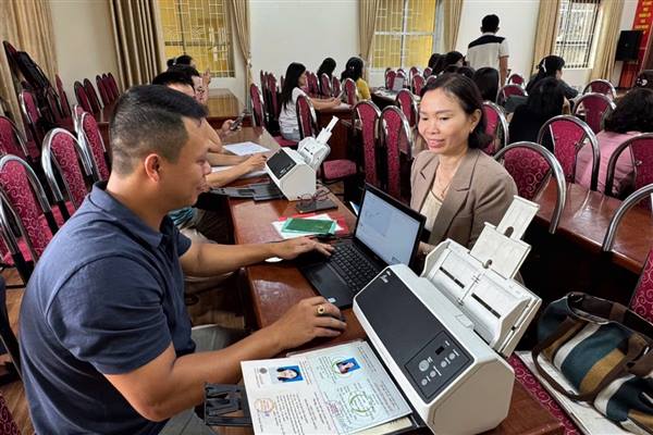 Phường Ngô Quyền phát động “Tuần dữ liệu số” trong cán bộ, viên chức, người lao động ngành giáo dục