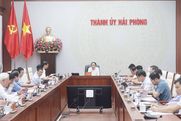Ban Thường vụ Thành ủy nghe báo cáo, cho ý kiến về việc thành lập Khu Thương mại tự do Hải Phòng