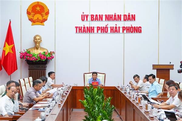 Thủ tướng Chính phủ yêu cầu đẩy mạnh giải ngân, xử lý nghiêm tập thể, cá nhân cố tình làm chậm tiến độ