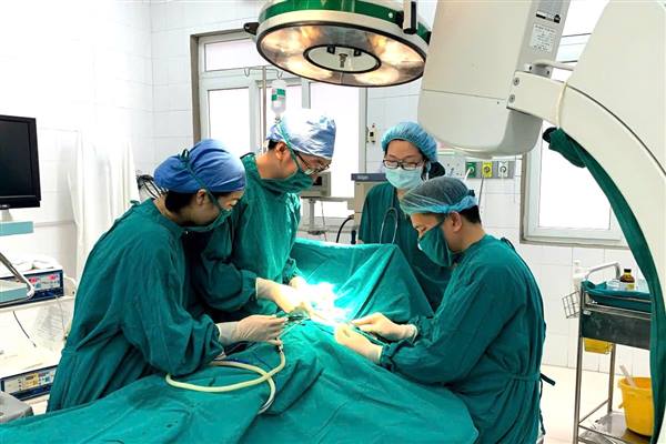 Bệnh viện Nhi Hải Phòng phẫu thuật gãy xương trẻ em: hồi phục “thần tốc” với kỹ thuật C-arm