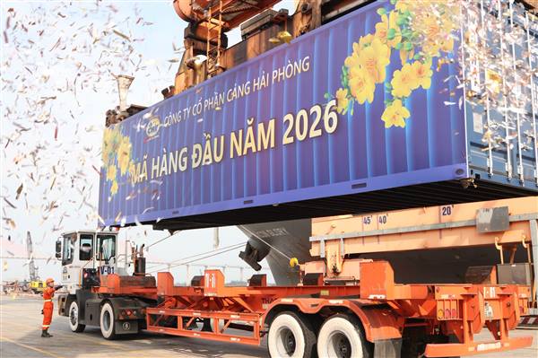 Cảng Hải Phòng ra quân sản xuất đầu năm 2026, quyết tâm tăng tốc, bứt phá mạnh mẽ