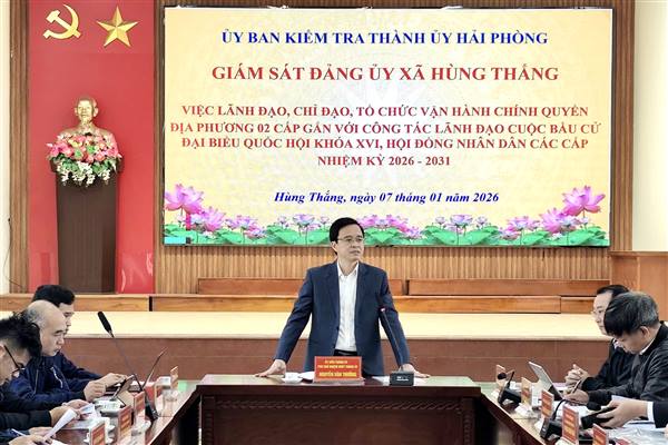 Giám sát việc lãnh đạo, chỉ đạo mô hình chính quyền địa phương 2 cấp tại xã Hùng Thắng