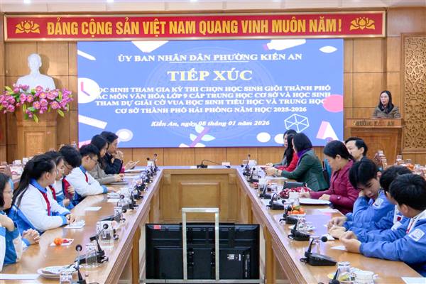 Phường Kiến An tiếp xúc, gặp mặt học sinh tham gia các Kỳ thi cấp thành phố năm học 2025–2026