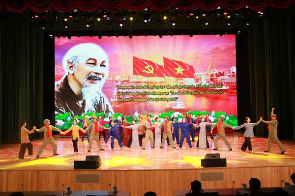 Tổng duyệt Lễ kỷ niệm 80 năm Ngày Chủ tịch Hồ Chí Minh lần đầu tiên về thăm Hải Phòng