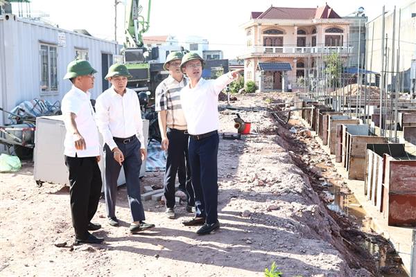 Lãnh đạo phường Đông Hải kiểm tra tiến độ Dự án xây dựng Trường Tiểu học – THCS Đông Hải 2 