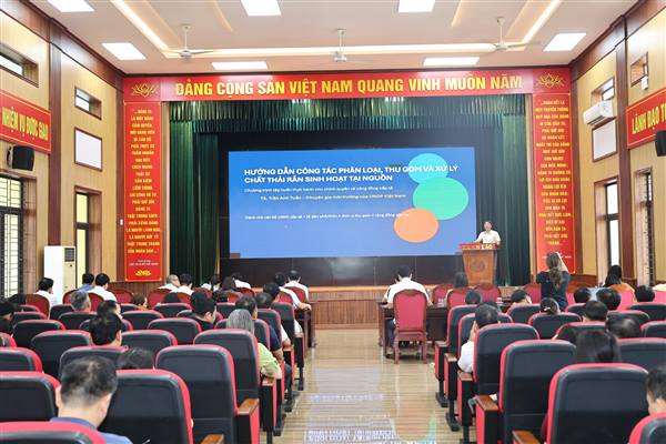 Sở Nông nghiệp và Môi trường hướng dẫn phân loại chất thải rắn sinh hoạt tại nguồn và xử lý chất thải thực phẩm, hữu cơ