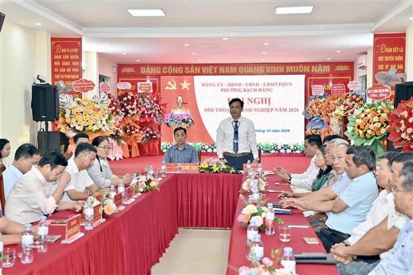 Phường Bạch Đằng đồng hành cùng doanh nghiệp: Lắng nghe thực chất, gỡ khó từ cơ sở
