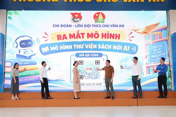 Tuổi trẻ phường Gia Viên kỷ niệm 70 năm Ngày truyền thống Hội LHTN Việt Nam và ra mắt Thư viện sách nói ứng dụng AI