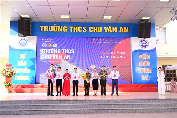 Phát động Chiến dịch “Không một mình 2026”: Trang bị kỹ năng số, bảo vệ trẻ em trên không gian mạng