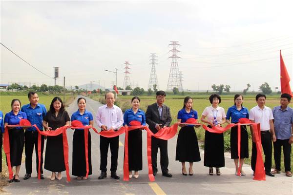 Khánh thành Công trình thanh niên “Thắp sáng đường quê” tại xã An Quang