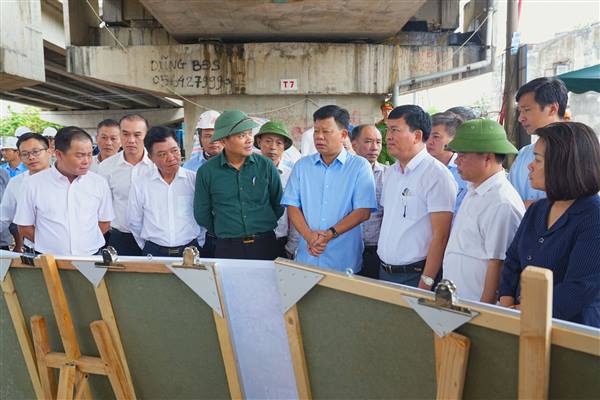 Khẩn trương giải phóng mặt bằng Dự án đầu tư xây dựng tuyến đường nối Quốc lộ 5 với Quốc lộ 10 đoạn qua địa bàn phường Kiến An và Phù Liễn