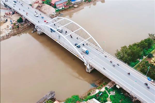 Cấm người và phương tiện lưu thông qua cầu Niệm từ 22h ngày 16/10 đến 2h ngày 17/10/2026
