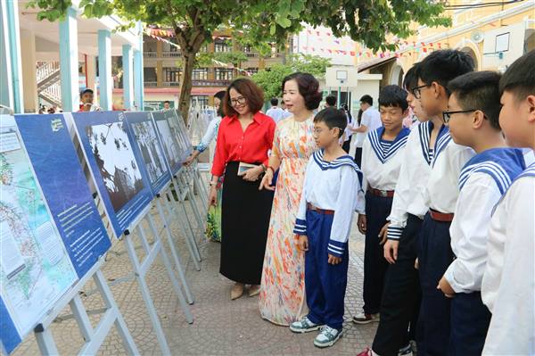Hoạt động giáo dục di sản “Đường Hồ Chí Minh trên biển - Dấu ấn Bến K15”: Lan tỏa giá trị lịch sử đến học sinh