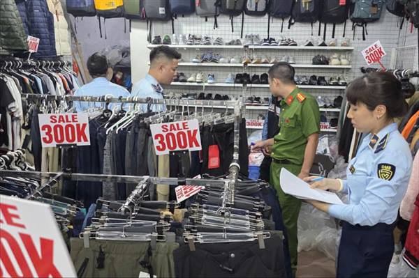 Công bố Đường dây nóng tiếp nhận thông tin về buôn lậu, gian lận thương mại, hàng giả và xâm phạm sở hữu trí tuệ