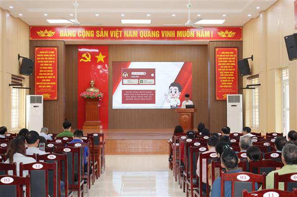 Phường Hồng An phổ biến kỹ năng số, an toàn thông tin, nhận diện và phòng chống lừa đảo trên không gian mạng