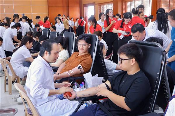 Ngày hội hiến máu của cán bộ, hội viên, tình nguyện viên Chữ thập đỏ thu nhận 413 đơn vị máu