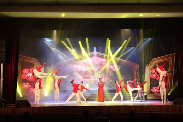Chương trình nghệ thuật chính luận đặc biệt “Vang tiếng Bác giữa mùa thu đất Cảng” diễn ra vào 20h00’ ngày 20/10/2026 tại Nhà hát Tháng Tám