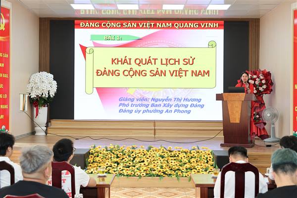 Khai giảng Lớp bồi dưỡng nhận thức về Đảng cho thanh niên thực hiện nghĩa vụ quân sự năm 2027
