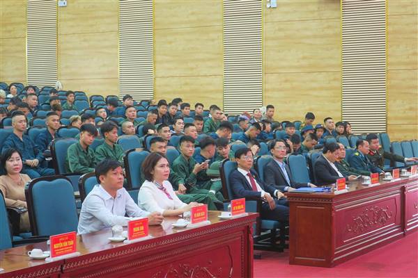 Phường An Dương tiếp xúc thanh niên lên đường nhập ngũ và thực hiện nghĩa vụ tham gia Công an nhân dân năm 2026