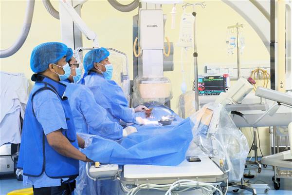 Bệnh viện Nhi Hải Phòng triển khai can thiệp tim mạch bằng kỹ thuật hiện đại điều trị cho bệnh nhi mắc bệnh lý tim bẩm sinh