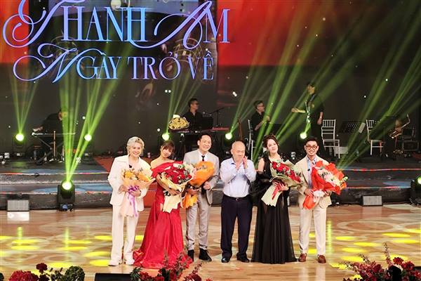 Chương trình nghệ thuật đặc biệt "Hải Phòng - Thanh âm ngày trở về": cuộc hội ngộ đầy cảm xúc của những người con đất Cảng