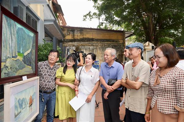 Trại sáng tác Văn học nghệ thuật “Cát Bà - Miền di sản” thu nhận được 144 tác phẩm