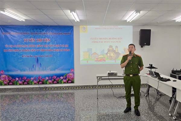 Tuyên truyền pháp luật và kỹ năng sống an toàn cho công nhân lao động tại Khu công nghiệp Nhật Bản