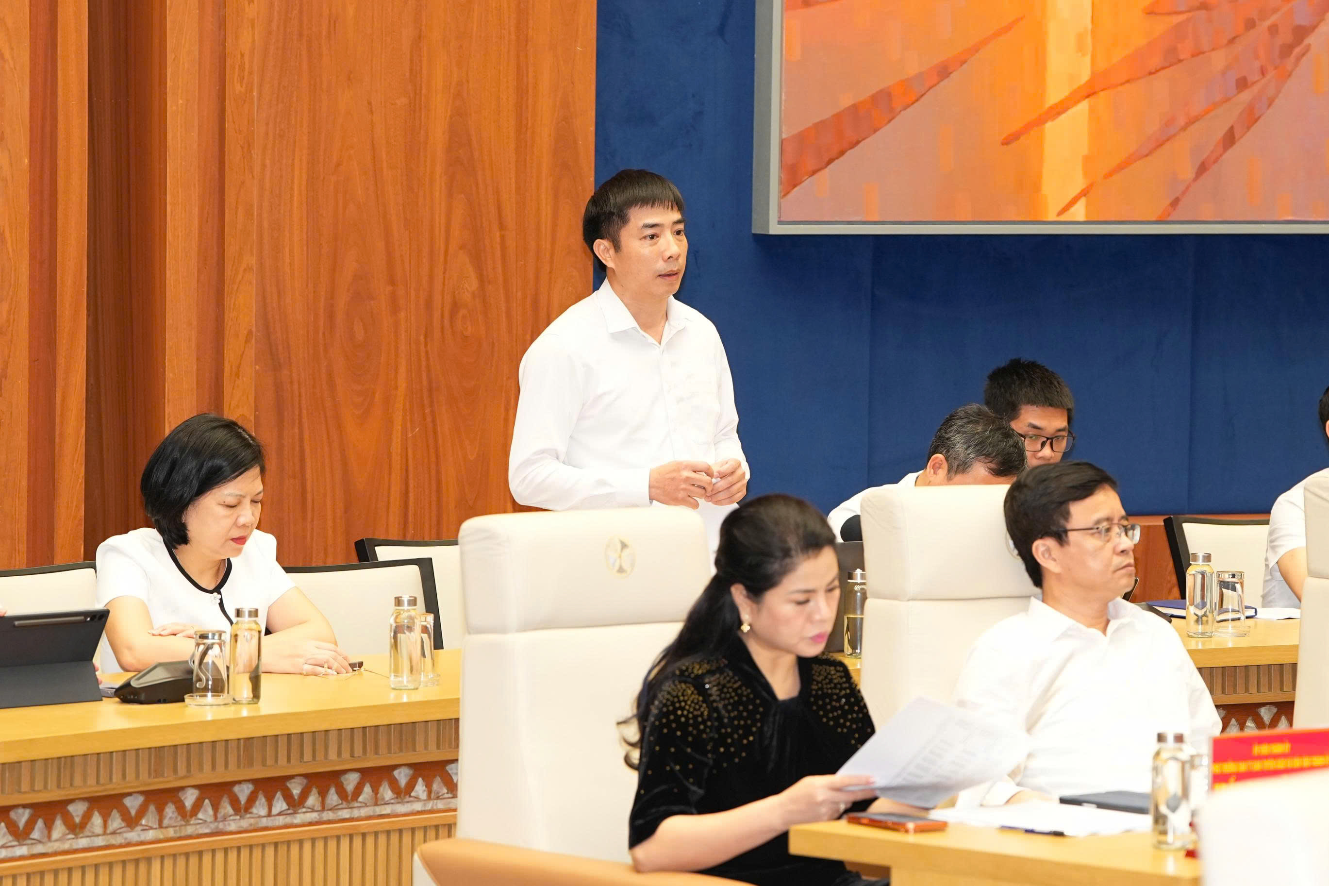 Các đại biểu phát biểu