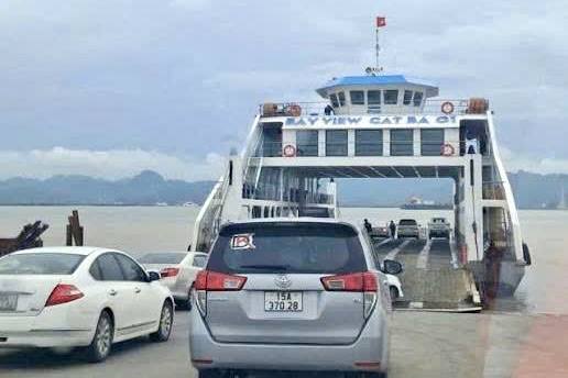 Tạm dừng tiếp nhận ô tô con, ô tô tải qua phà Đồng Bài theo chiều ra đảo Cát Bà từ ngày 25/4/2026