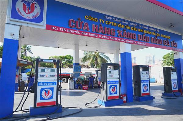 Công khai số điện thoại tiếp nhận phản ánh của người tiêu dùng về xăng E10 trên địa bàn thành phố